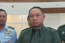 Panglima TNI: Mayjen...