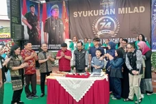 Presiden Prabowo Tunjuk...