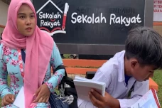 Tangis Pecah, Akbar...
