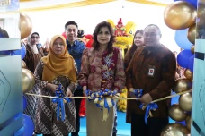 MNC Bank Resmikan Kantor...