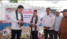 Kolaborasi dengan Universitas...