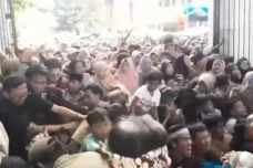 Tragedi Pesta Rakyat...