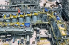 Smelter Manyar Jadi...