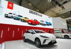 MG Luncurkan 2 Mobil...