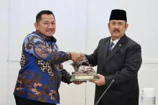 Menteri Bappenas dan...