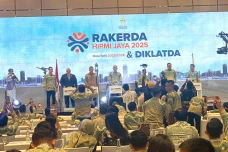 Dukung Pembangunan Jakarta,...