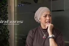 Ibu Kimberly Ryder Tegas...