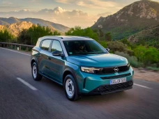 Opel Frontera Hybrid...