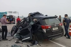 Kronologi Minibus Hantam...