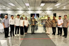 Mengenang Kwik Kian...