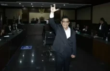 Hasto Dapat Amnesti,...