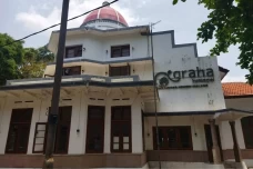 Wisma Tumapel Malang:...