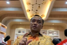 Mensesneg Minta Istilah...