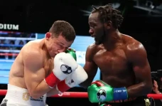 Bobot Terence Crawford...