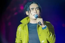 Charly Van Houten akan...