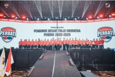 Ray Zulham Resmi Pimpin...