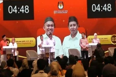 Debat Perdana, Maulan...