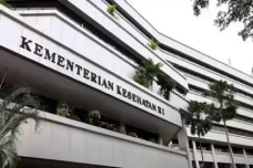 KPK Geledah dan Segel...