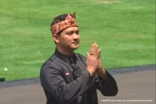 Iko Uwais Unjuk Kebolehan...