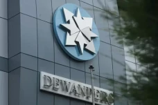 Komisi Hukum Dewan Pers...