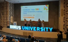 BINUS University Gelar...