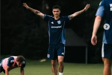 Persib Pinjam Eliano...