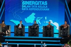 Luncurkan Program Satu...
