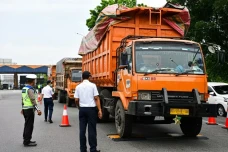 DPR Minta Kemenhub Tak...