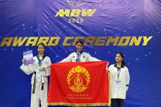 Lawan 14 Negara, Mahasiswa...
