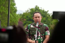 Panglima TNI Ajak Masyarakat...