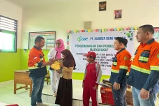 Ratusan Pelajar SD dan...