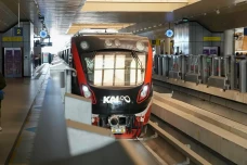 LRT Tingkatkan Pengamanan...