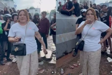 Aksi Lisa Mariana Demo...