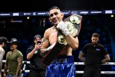 Tony Ferguson Akhiri...
