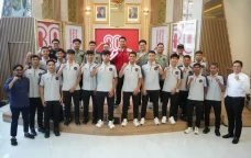 Menpora Dito Lepas Timnas...
