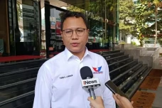 Dukung Tuntutan Transparansi...