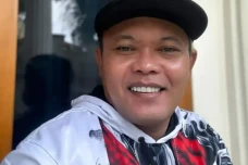 Sule Jatuh Sakit, Nathalie...