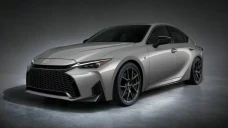 Lexus IS Batal Disuntik...