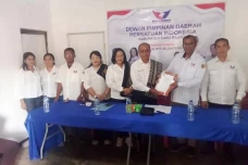 Bidik Satu Fraksi di...