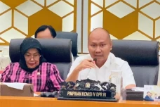 DPR Pastikan Stok BBM...
