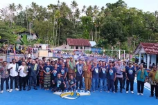 Seru! Ribuan Warga Timor...