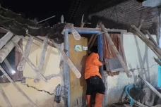 BMKG Catat 24 Kali Gempa...