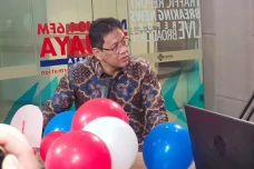 Tanggapi Santai Kritik...