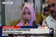 Sambil Menahan Tangis,...