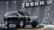 Zeekr 9X SUV Supermewah...