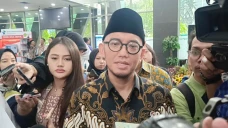 Petugas Haji akan Masuk...