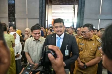 UHC Prioritas Diluncurkan,...