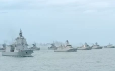 2 Kapal Perang Baru...