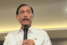 Luhut Turun Gunung,...