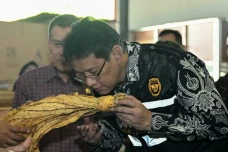 Menteri Purbaya Tak...